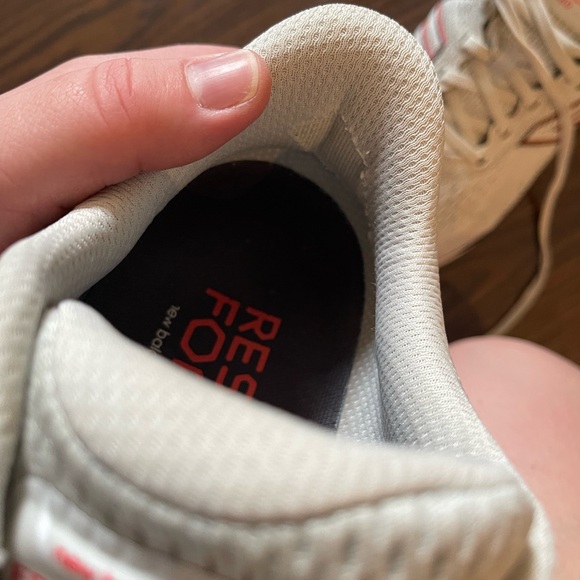 New Balance (fresh foam 880 v11) Running Shoes - Picture 6 of 6